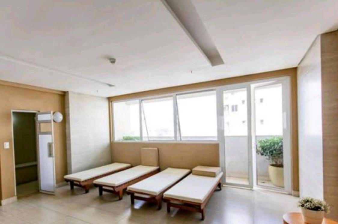 Flat - Brookfield Towers Apartment